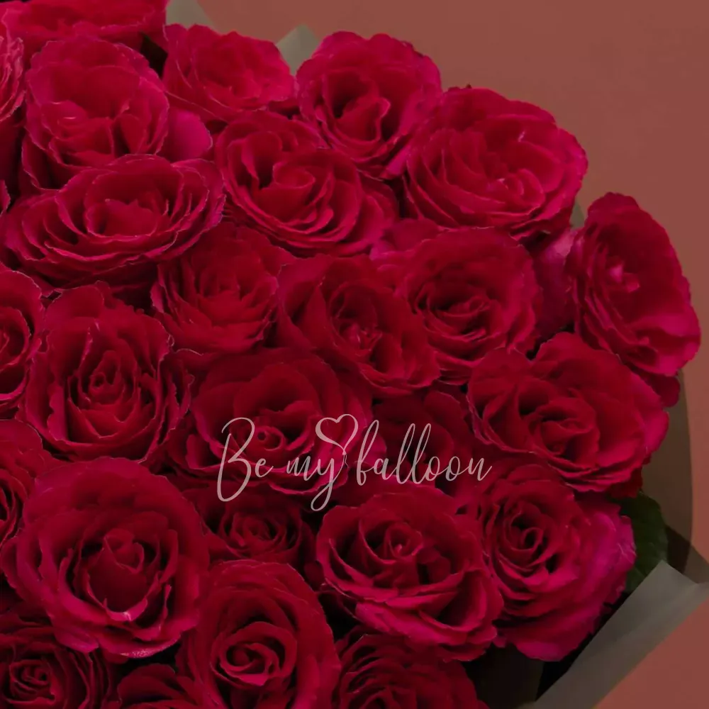 Розы Мадам Сиреневая