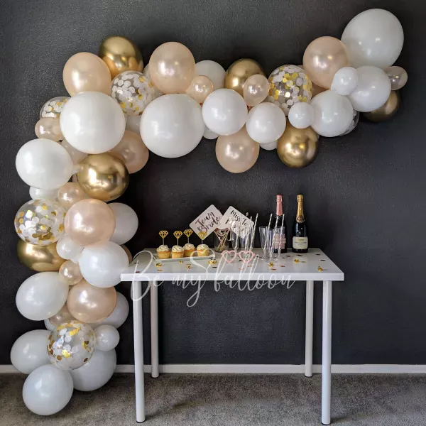 2.5m Champagne organic balloon garland